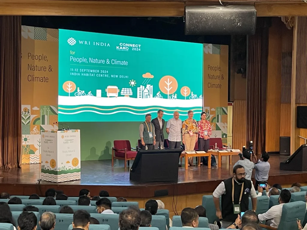 A wide view of the Connect Karo stage and audience.